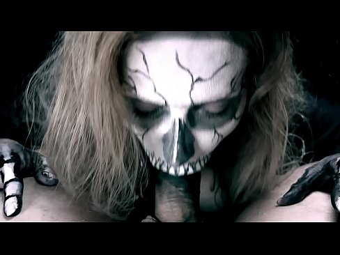 ❤️ Demon nga babaye nga nagsuso sa manok uban sa iyang itom nga baba ug gilamoy cum. ❤️ Porno vk sa ceb.pornovore.ru ❌❤